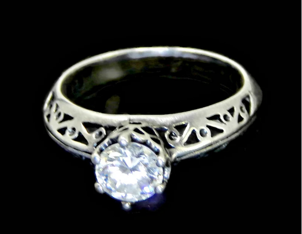 Sterling Silver Solitaire CZ Band Ring Size 9