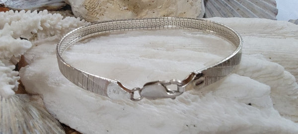 Sterling Omega Bracelet 8"