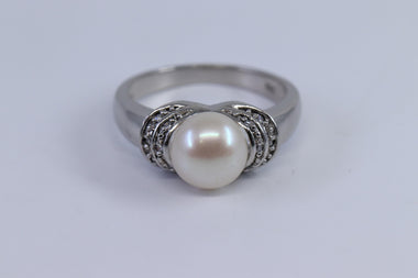 925 Sterling Silver Pearl Statement Ring Size 9