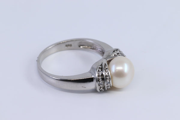 925 Sterling Silver Pearl Statement Ring Size 9