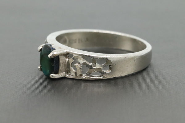 Vintage Filigree Sterling Silver Green Stone Ring Size 7.75