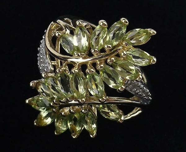 Statement 10kt Gold Diamond and Peridot Ring Size 6