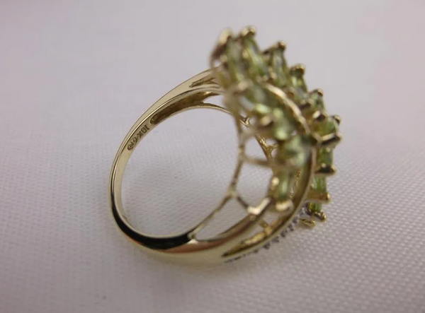 Statement 10kt Gold Diamond and Peridot Ring Size 6