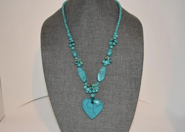 Vintage Large Turquoise Howlite Beaded Heart Pendant Necklace 26"
