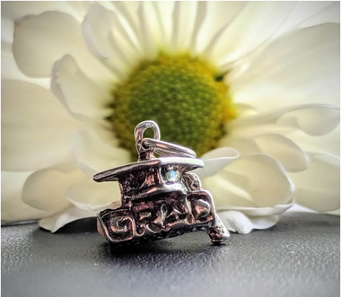 Vintage Sterling Silver Tassel Graduation Cap Charm