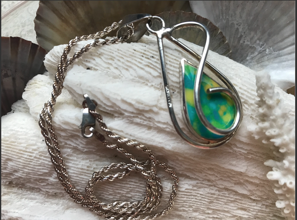 TAXCO Designer Sterling Silver Teardrop Apple Green Pendant Necklace