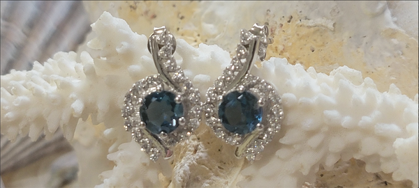 Striking London Blue Topaz 925 Sterling Silver 2.19 Ct Earrings