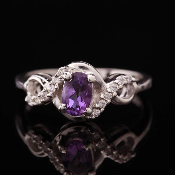 Sterling Silver African Oval Cut Amethyst &  White Zircon Ring Size 6