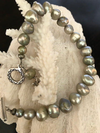 Sterling Silver Silvery Blue Gray 7" Pearl Bracelet