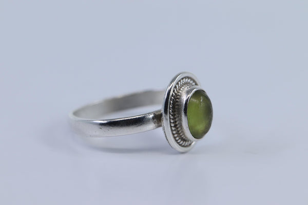 Sterling Silver Art Deco Design Ring Size 4.5