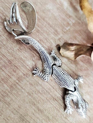 Unusual Sterling Silver Gecko Ear Cuff