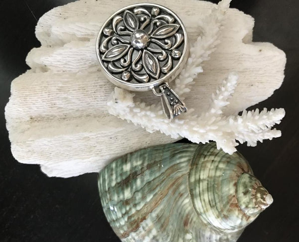 925 Sterling Silver Mexican Designer Large Circular Pendant