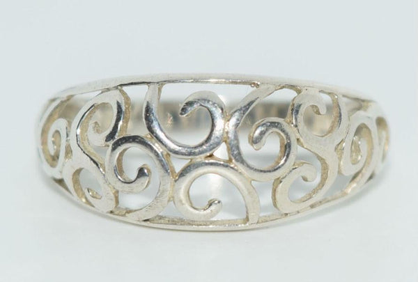 925 Sterling Silver Cut out Swirl Dome Ring Size 9