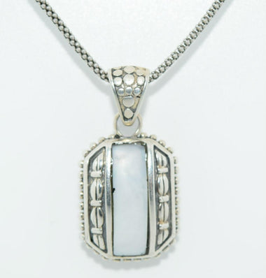 Vintage Sterling Silver Mother of Pearl Pendant with Italian 17" Popcorn Chain