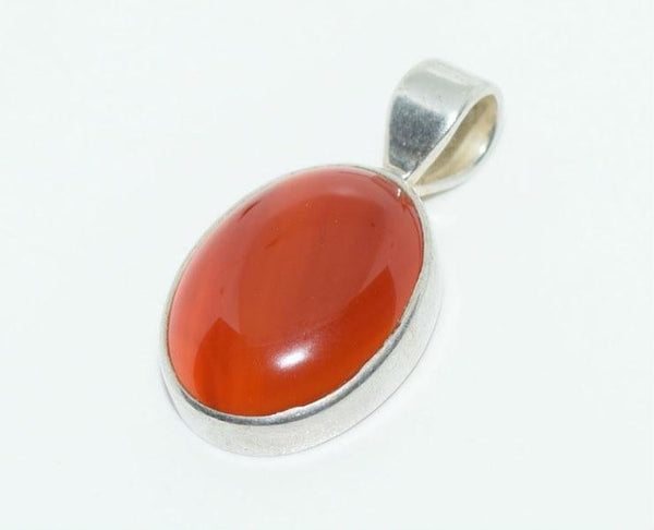 Sterling Oval Bezel Set Brilliant Agate Pendant