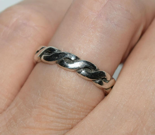 Sterling Silver Flat Twisted Ring Size 6