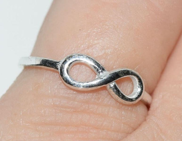 Sterling Silver Infinity Ring Size 5