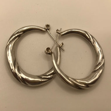 Vintage Sterling Silver Graduated Hoop Earrings