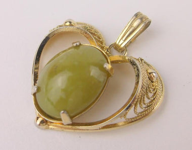 Exquisite Vintage 12kt Gold Jade Pendant