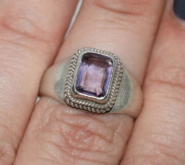 Vintage Amethyst Sterling Silver Ring Size 7