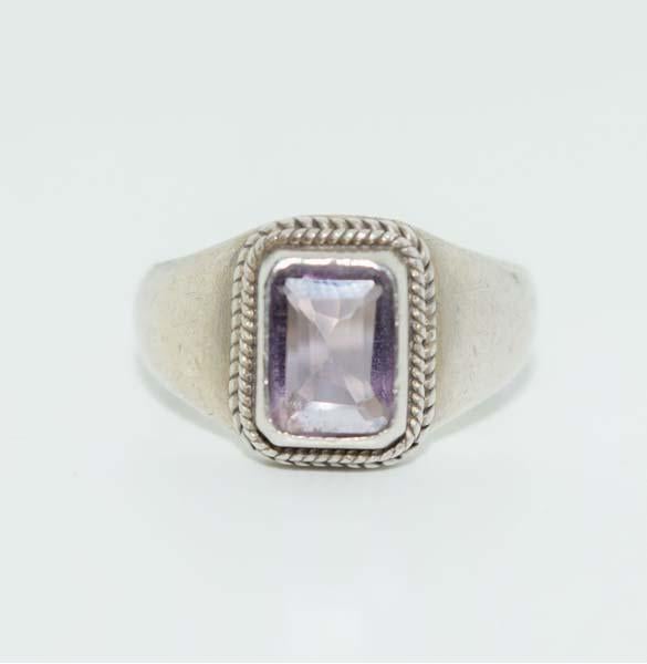 Vintage Amethyst Sterling Silver Ring Size 7